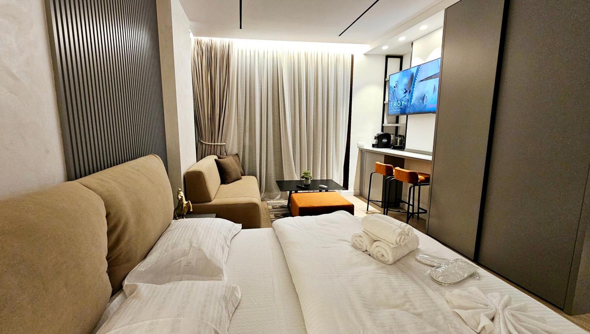 Center Apartment Easy_Luxury Tirana Exterior photo